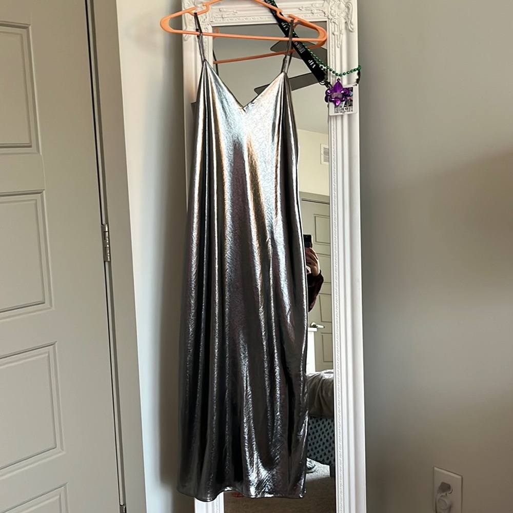 Gianni Bini metallic midi dress